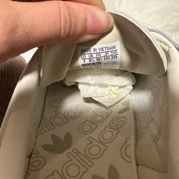 *SOLD* Adidas Samba OG beige white - NWT worn to try on only - Picture 6 of 7